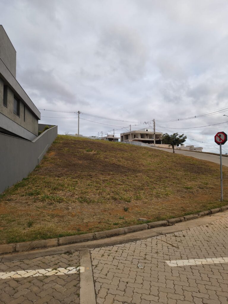 257a32dc-a106-490b-ab39-65162c03159c